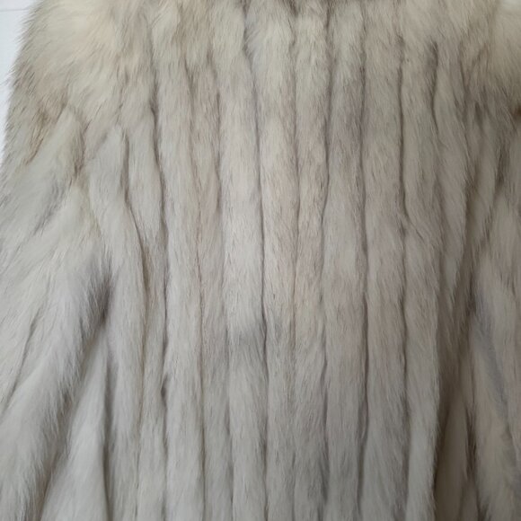 White Saga Fox Fur Coat - Picture 3 of 11